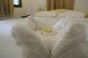 Отель View Khemkhong Guesthouse  Луангпхабанг